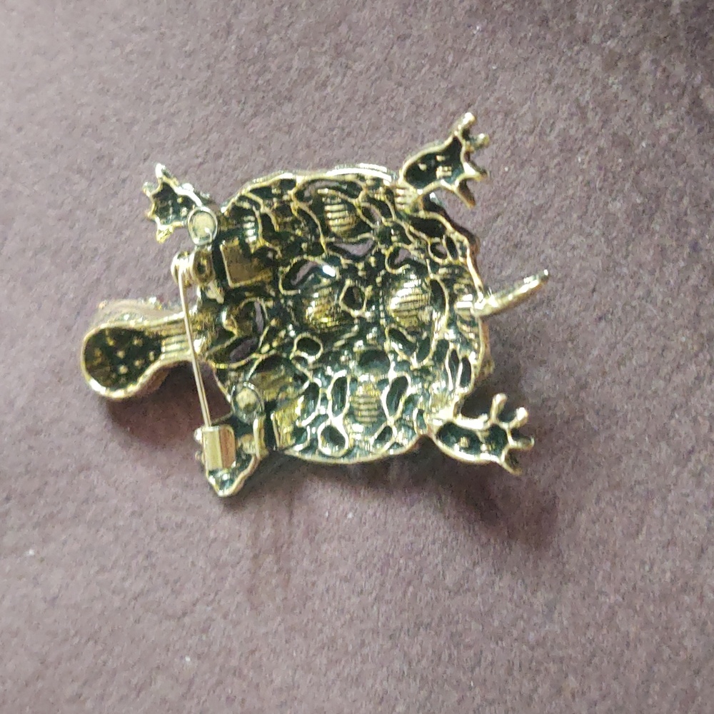Iridescent Rhinestone Turtle Brooch - Picture 2 of 4